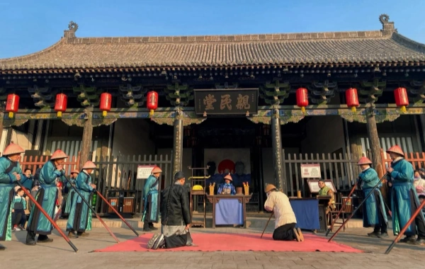 고대 Splendor의 증인 : Pingyao의 Magistrate의 법원의 날