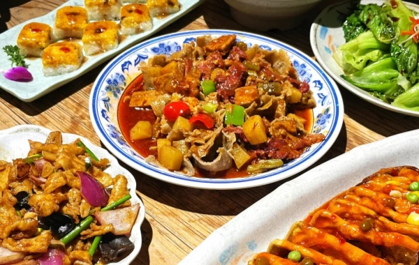 Pingyao를 통해 Culinary 여행 : 고대 중국의 맛을 맛보기