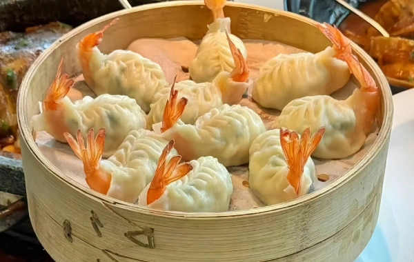 Top 10 Must - Provare piatti locali a Qingdao: un viaggio culinario attraverso la città costiera