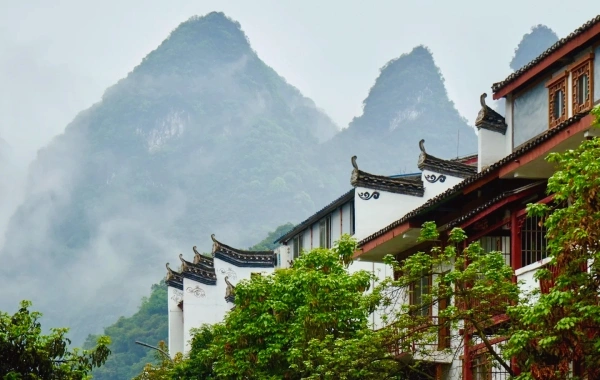 Xingping Ancient Town: A Thousand-Year-Old Ink Painting Scroll on the Banks of the Li River