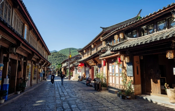 Shuhe Ancient Town: A Serene Journey from the Tea Horse Post Station to the foot of the snow-capped Mountains-3