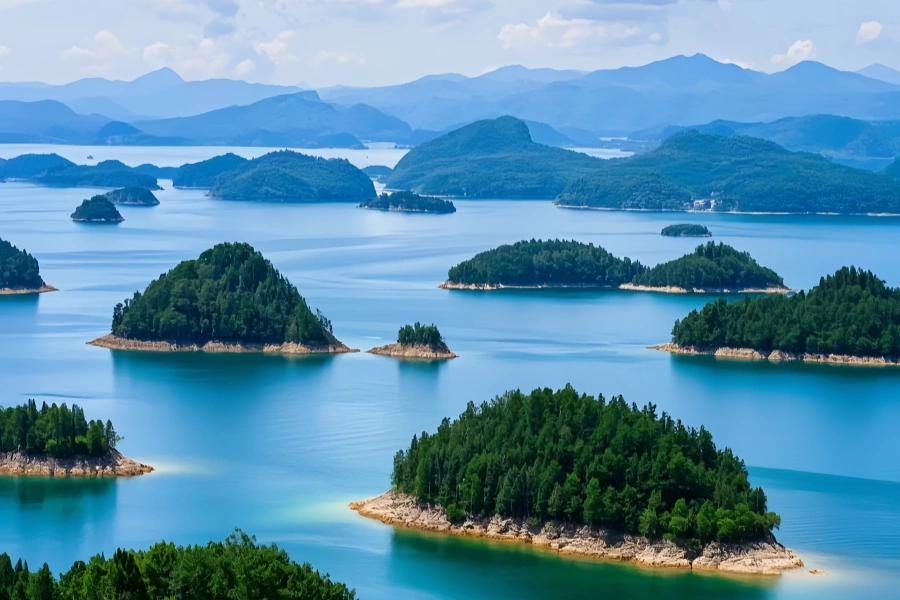 بحيرة Qiandao: A Journey of Transformation from River Canyon to World-Clas Water Scenery-3