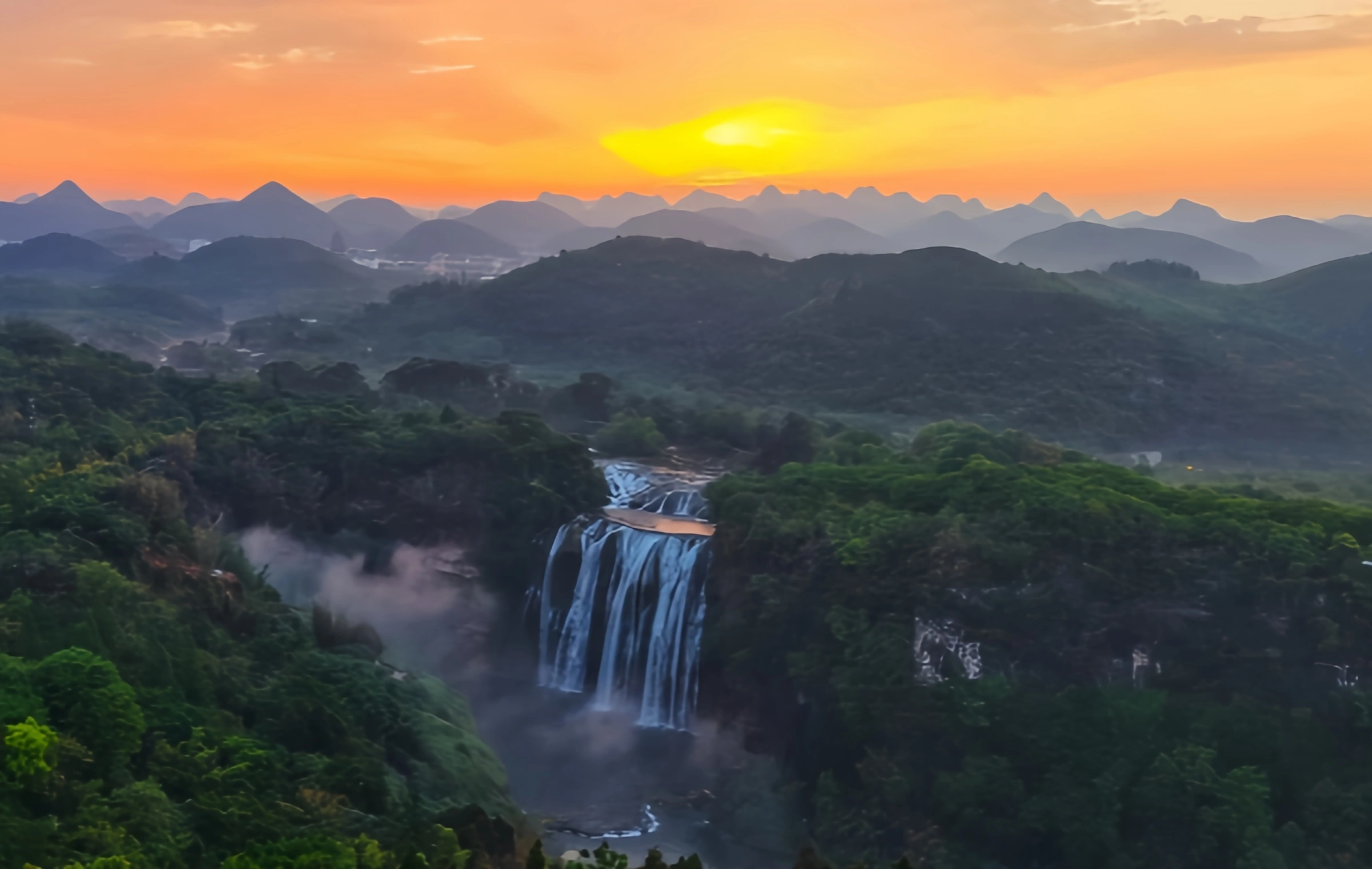 Huangguoshu Waterfall: Symphony of Thunder and Softness of Asia's First Waterfall-2