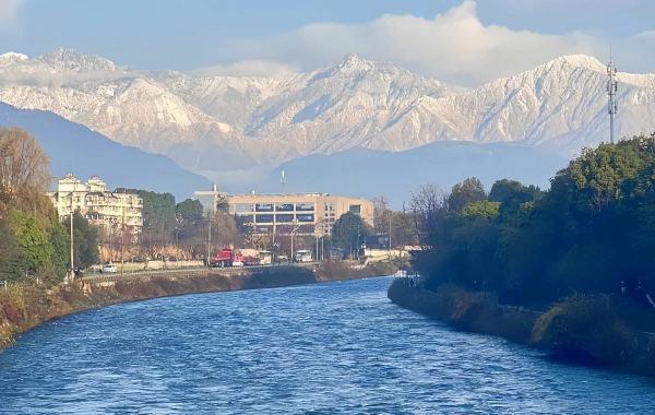 Dujiangyan Irrigation Project: a Millennium achievement from Minjiang River flood to the source of Tianfu-4
