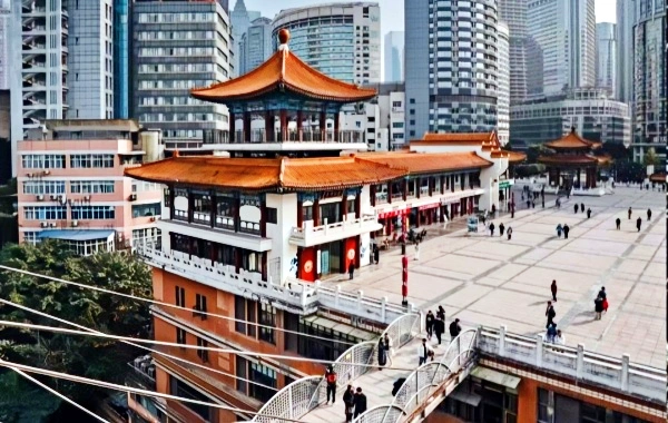 علامة (تشونغكينغ) 8D ماجستيرية و(جورني) إلى الطابق 22 في الطابق الأول-3