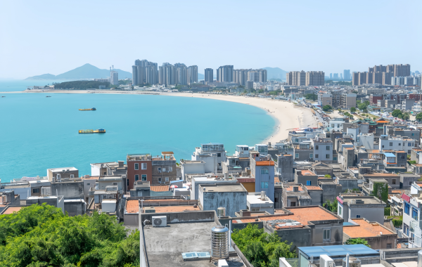 جزيرة دونجشان: An Ecological Legend from a Barren Sandy Island to an 