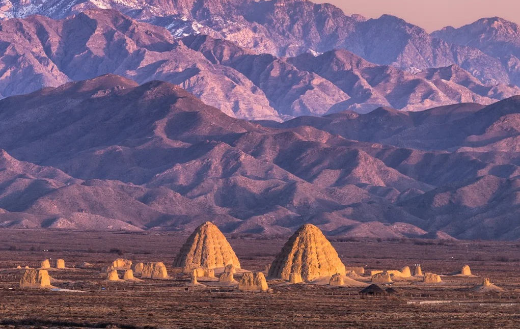 Western Xia Tombs: The Mysterious Echoes of a Vanished Dynasty-2