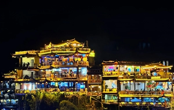 مدينة (فورونغ) القديمة: (جورني) إلى قرية (ميلينيوم توسي كينغ)-4