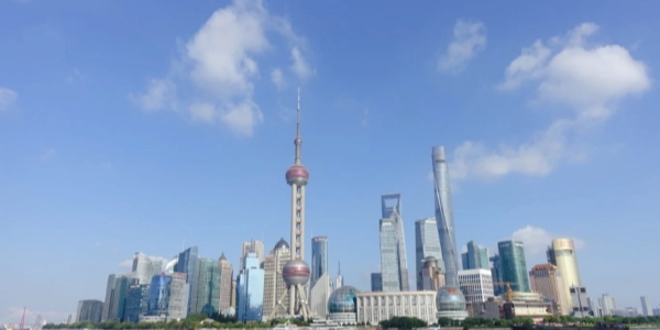 1740731810178.jpg 外滩2.jpg