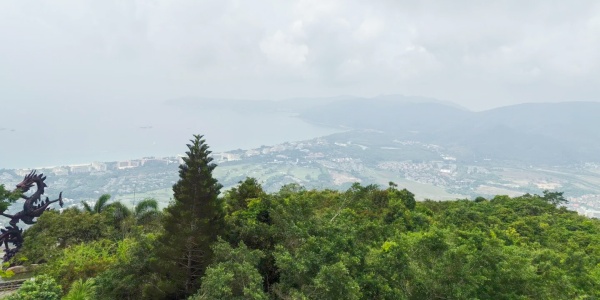 <a class='seo-content-a'  target='_blank'  href = 'https://intotravelchina.com/html/web/sanyatrip/index.html'>Yalong Bay</a> Tropical Paradise Forest Park，sanya tourist spots,china tour.jpg