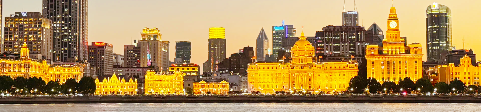 Shanghai Bund Light Show: The Ultimate Guide to Schedule, Best Spots & Tips