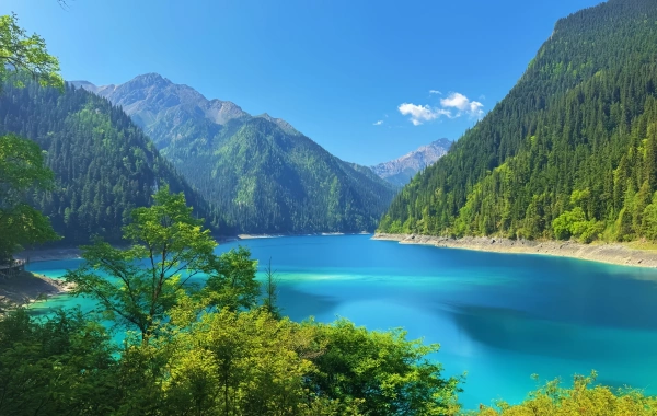 Jiuzhaigou Valley