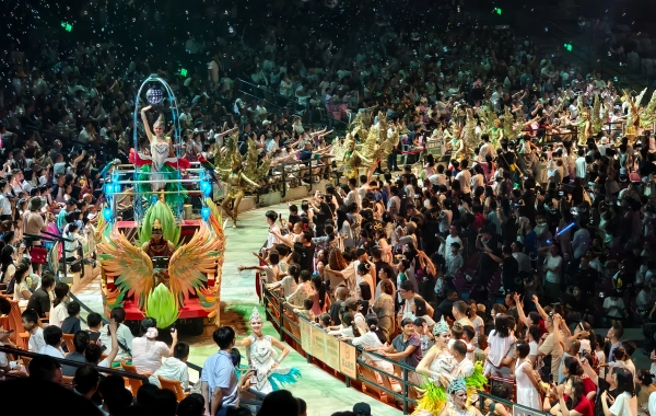 Chimelong Grand Circus