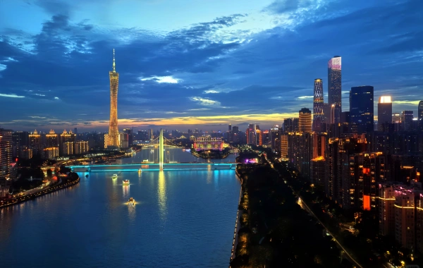 The 2-Day (Guangzhou & Qingyuan) Private Adventure Combo: Urban Thrills & Mountain Excitement