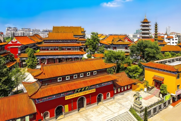 Zhanghua Temple:A Buddhist Sanctuary Amidst a Thousand Years of Chu Culture