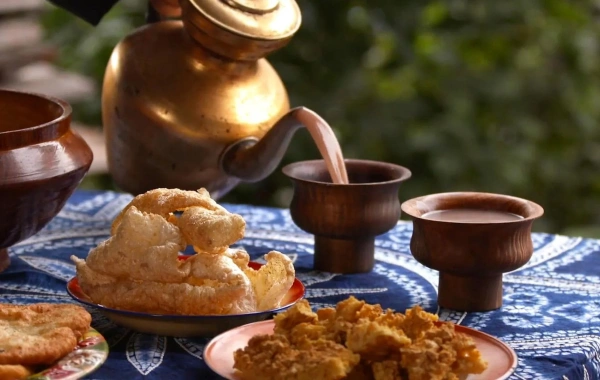 Tibet’s Top 10 Must-Try Dishes: A Culinary Journey Through the Roof of the World