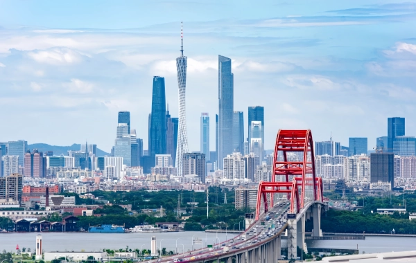 اليوم الأول: غوانغزو ريفال