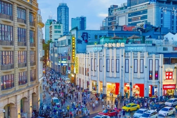 اليوم الأول: غوانغزو ريفال