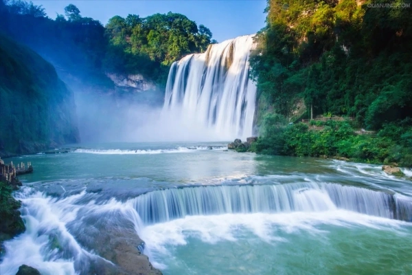 اليوم 9: زيجيانغ إلى هوانغغوسو إلى غيانغ