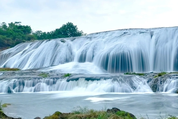 اليوم 9: زيجيانغ إلى هوانغغوسو إلى غيانغ