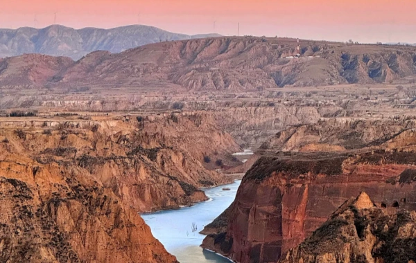 اليوم 2: يانان وايف فالي يانان