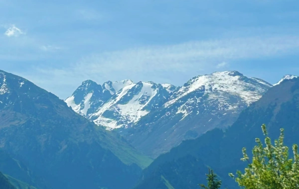 Day 1: Tianchi Lake -- Xinjiang Uygur Autonomous Region Museum -- International Grand Bazaar