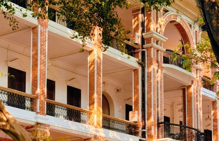 shamian island guangzhou colonial buildings